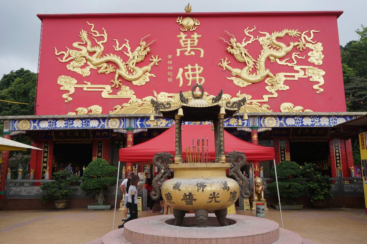 10.000 Buddha Sha Tin 2016 -005