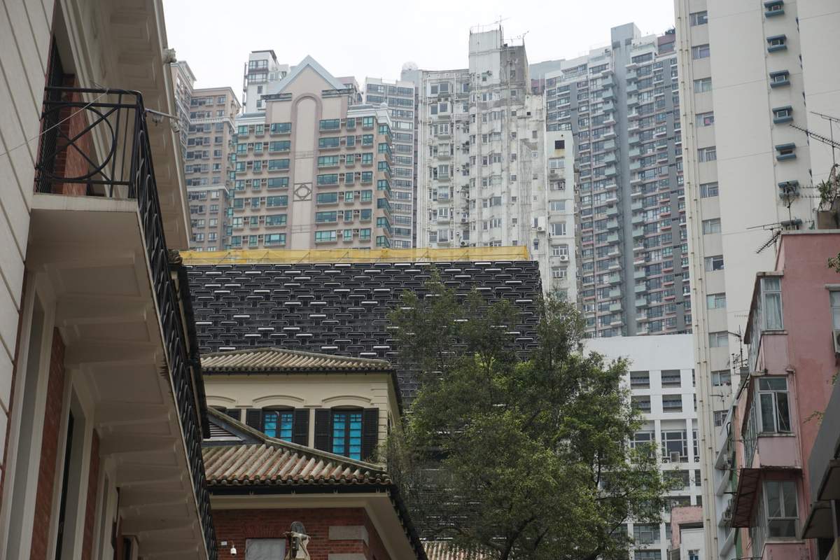 Mid-Level Elevator HK 2016 -013