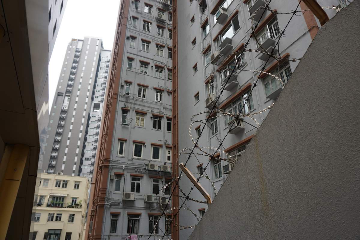 Mid-Level Elevator HK 2016 -043